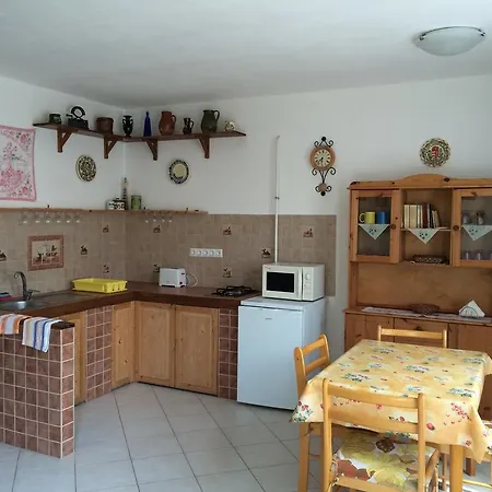Rozsakert Vendeghaz Apartment Szomolya Room photo