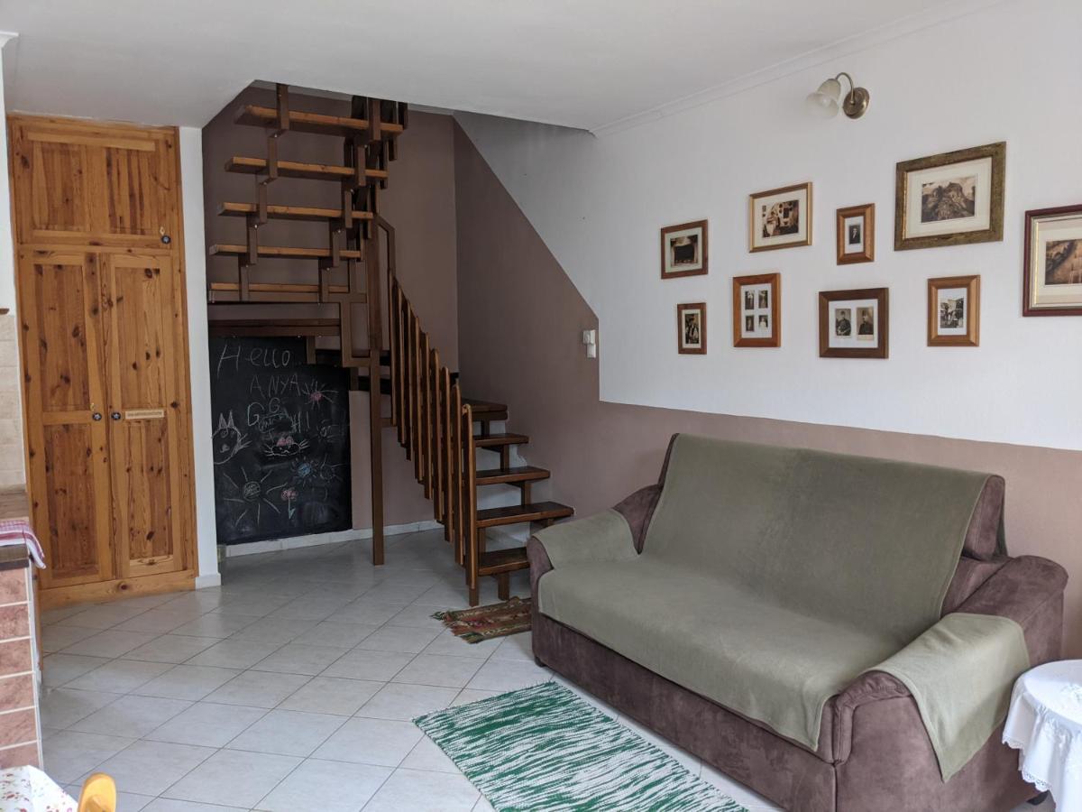 Rozsakert Vendeghaz Apartment *