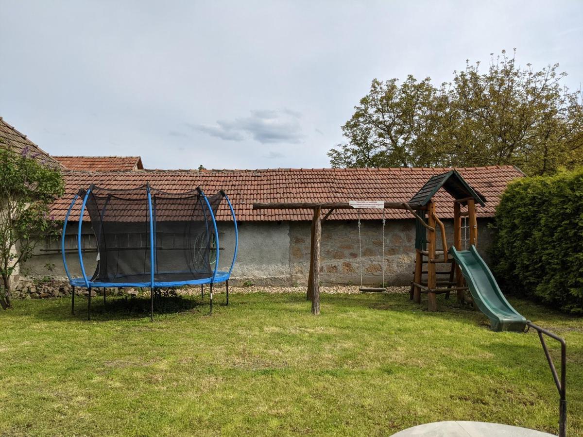 Rozsakert Vendeghaz Szomolya
