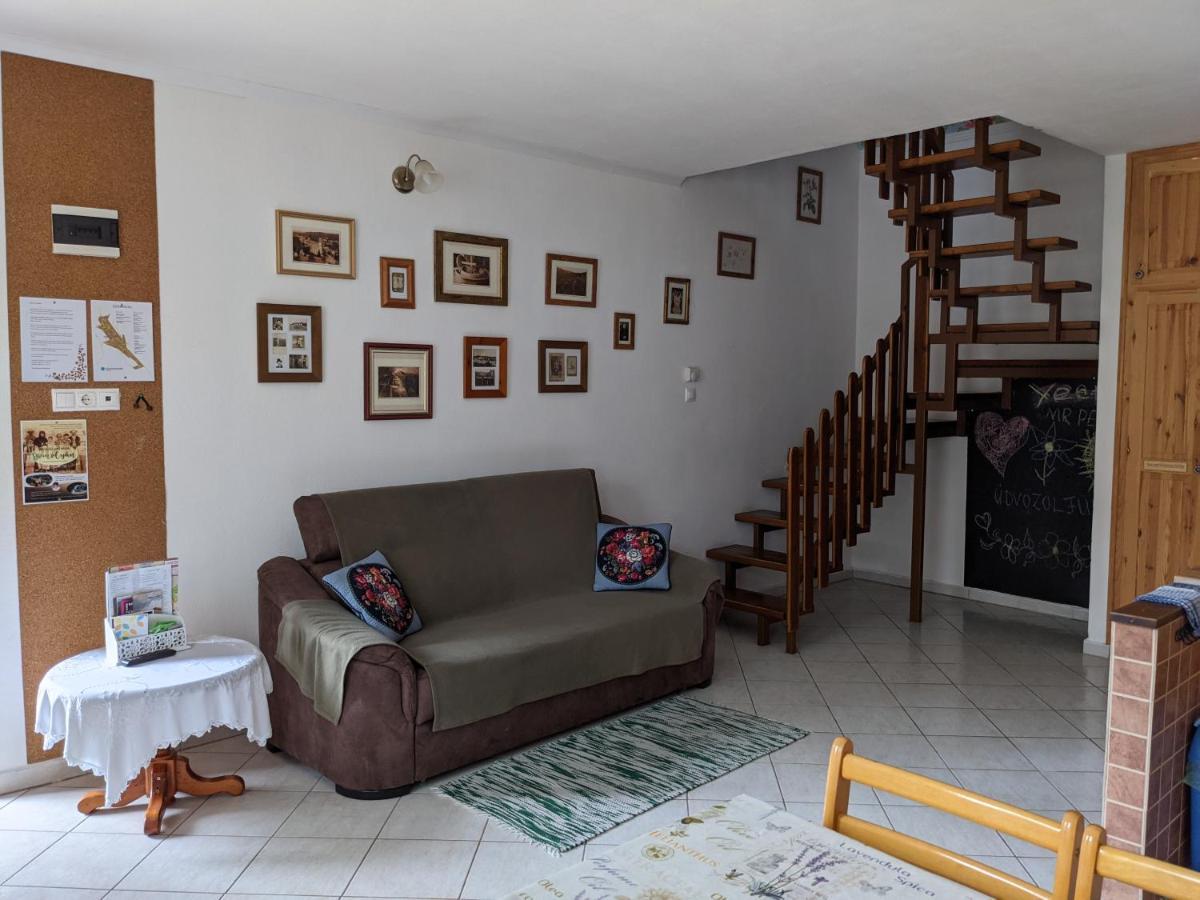 Rozsakert Vendeghaz Apartment