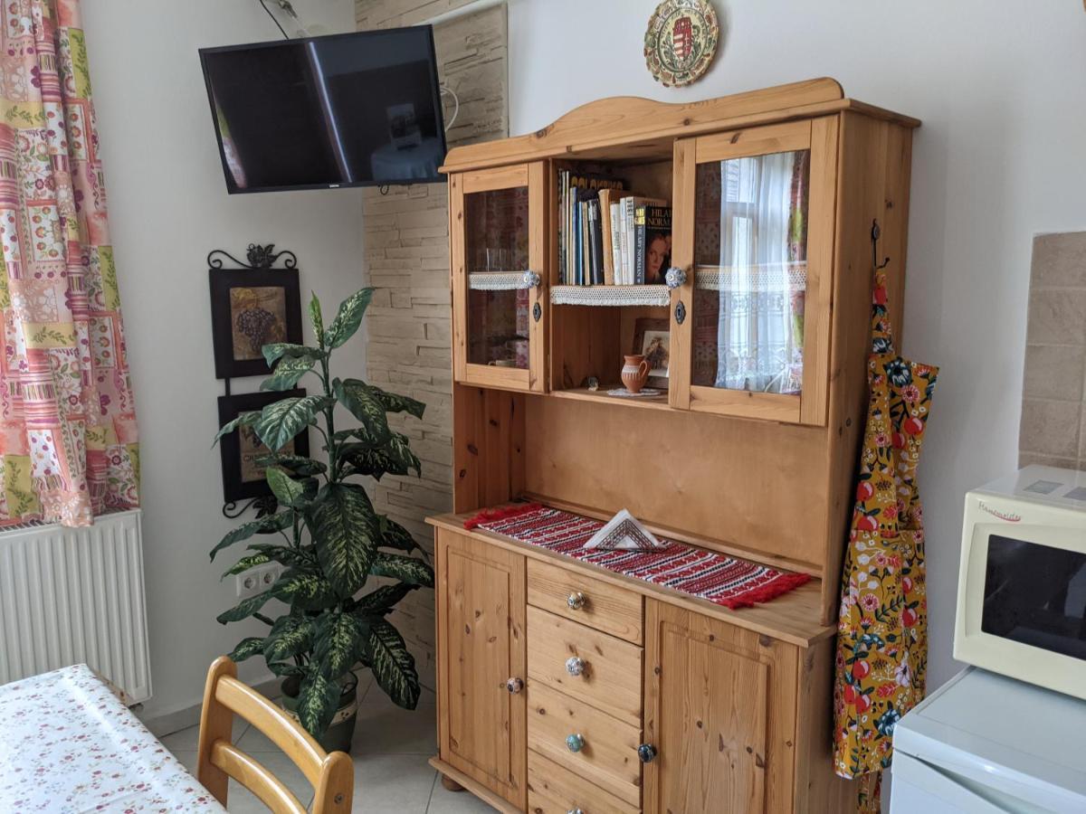 Rozsakert Vendeghaz Apartament