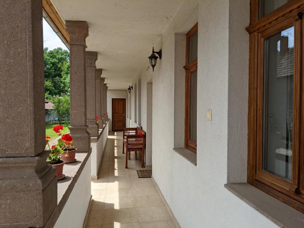 Rozsakert Vendeghaz Apartament