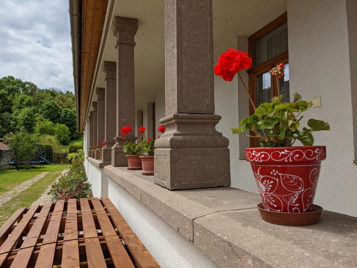 Apartment Rozsakert Vendeghaz
