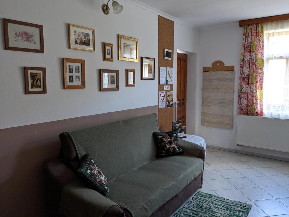 Rozsakert Vendeghaz Apartament