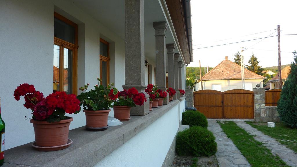 Rozsakert Vendeghaz Szomolya